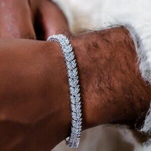 GLd 14k White Gold Herringbone 6 in Bracelet with CZ Stones NEW Jewelry